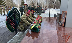 В Новосибирске почтили память погибших в Чечне бойцов отряда «Ермак»