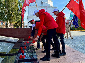 В Сызрани почтили память летчика Николая Шутова 