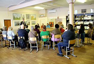 Ветеран СВО представил выставку «Святое Поозерье Новгородского благочиния»        