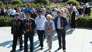 Ветераны и молодые лидеры патриотических общественных объединений посетили Кронштадт в День окончания Ленинградской битвы