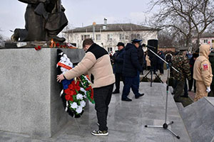 В Песчанокопском в День защитника Отечества прошел торжественный митинг