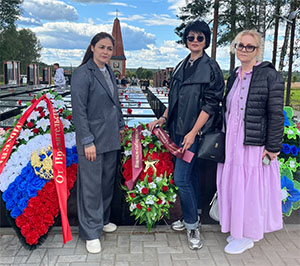 Иркутские общественники навестили могилу земляков в Тверской области        