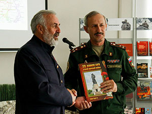 В Барнауле прошла акция «Мы помним и чтим великие победы наших предков»        