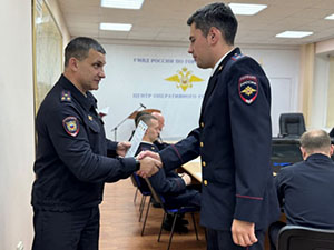 В Саратове поздравили участковых уполномоченных полиции с профессиональным праздником