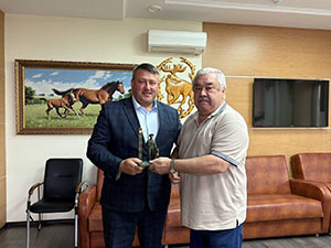 Генерал-лейтенант, ветеран афганской и чеченской войн — земляк родом из Янсуринского — посетил свои родные места в Кайбцах